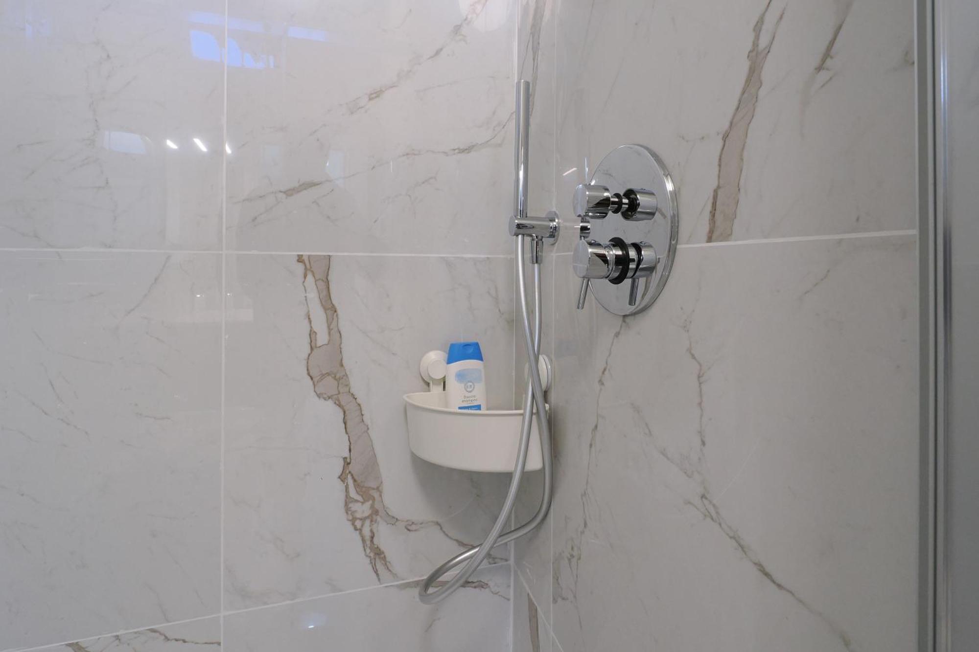 Apartament Primopiano - Arqua Mediolan Zewnętrze zdjęcie